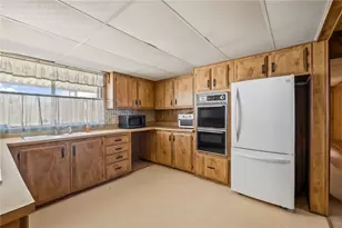 6498 W Chloride Rd, Golden Valley, AZ 86413 - Photo 16
