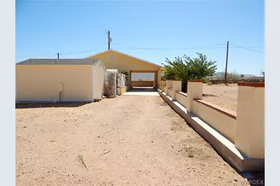 8990 E Colorado Drive, Kingman, AZ 86401 - Photo 8
