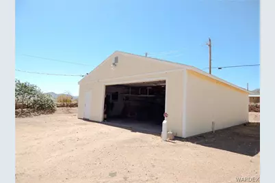 8990 E Colorado Drive, Kingman, AZ 86401 - Photo 14