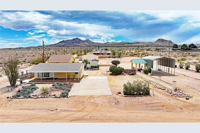 8990 E Colorado Drive, Kingman, AZ 86401 - Photo 2
