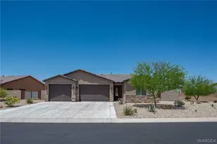 2921 Steamboat Dr, Bullhead City, AZ 86429 - Photo 6
