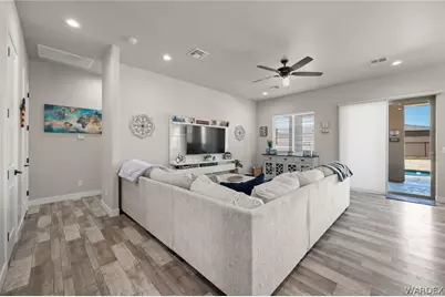 2921 Steamboat Drive, Bullhead City, AZ 86429 - Photo 16