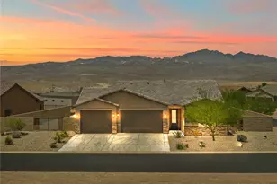 2921 Steamboat Dr, Bullhead City, AZ 86429 - Photo 1