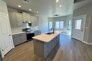 2061 Robert Mitchum Dr, Kingman, AZ 86409 - Photo 10