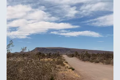 17773 Laurel Drive, Dolan Springs, AZ 86441 - Photo 4