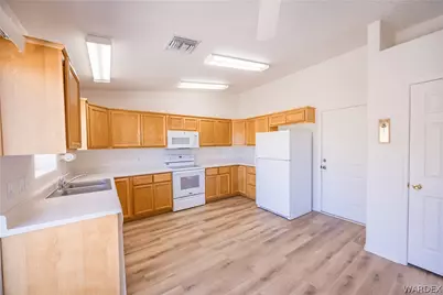 4075 N Quail Drive, Golden Valley, AZ 86413 - Photo 10