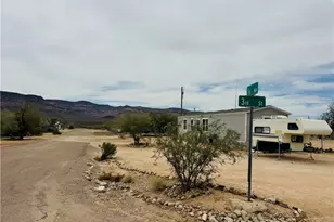 12347 S Third St, Yucca, AZ 86438 - Photo 24