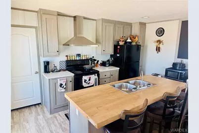 12347 S Third Street, Yucca, AZ 86438 - Photo 2