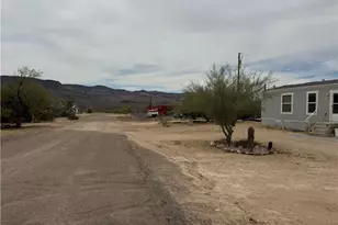 12347 S Third St, Yucca, AZ 86438 - Photo 22