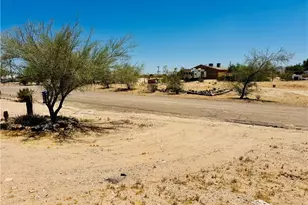 12347 S Third St, Yucca, AZ 86438 - Photo 26