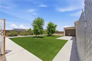 443 Martinez Rd, Golden Valley, AZ 86413 - Photo 4