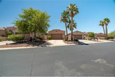 1109 Legends Drive, Bullhead City, AZ 86429 - Photo 4