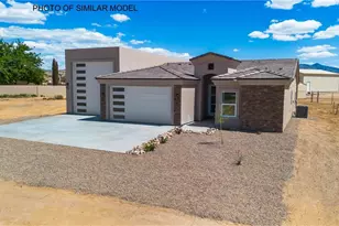 7617 E Sugarloaf St, Kingman, AZ 86401 - Photo 2