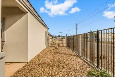 1807 Rollando Drive, Bullhead City, AZ 86442 - Photo 4