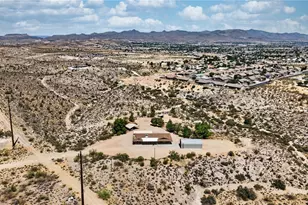 3127 E Rosslynn Dr, Kingman, AZ 86401 - Photo 2