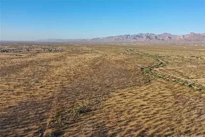 306-33-006 Highway 68, Golden Valley, AZ 86413 - Photo 12