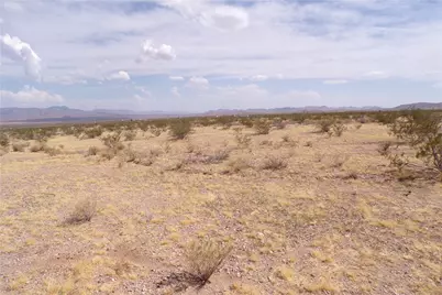 317-17-056 N Wrights Road, Dolan Springs, AZ 86441 - Photo 12