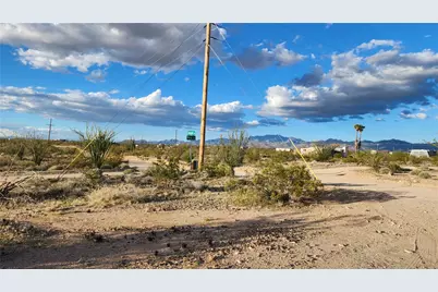 14279 S Anegam Road, Yucca, AZ 86438 - Photo 4