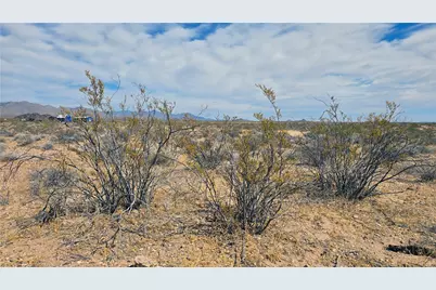 208-21-329 S Arlington Road, Yucca, AZ 86438 - Photo 14