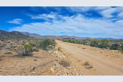 208-21-374 Lorton Drive, Yucca, AZ 86438 - Photo 10