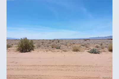 306-24-061Q W Bolsa Drive, Golden Valley, AZ 86413 - Photo 2