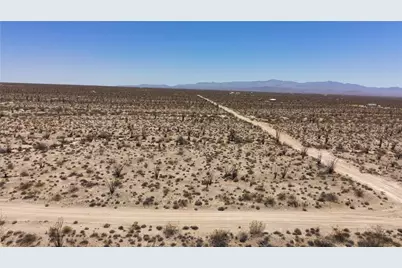 245-24-140 Ray Road, Yucca, AZ 86438 - Photo 16