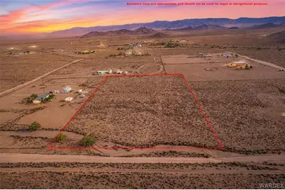7711 E California Drive, Kingman, AZ 86401 - Photo 2