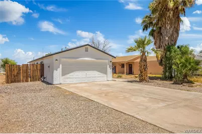 9762 S Kingman Drive, Mohave Valley, AZ 86440 - Photo 2