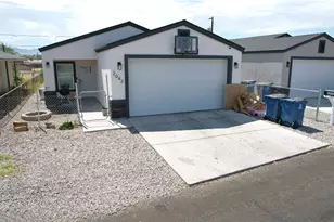 2042 Gregg Ln, Bullhead City, AZ 86442 - Photo 2