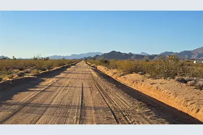 122-37-077 S John Wayne Road, Yucca, AZ 86438 - Photo 6