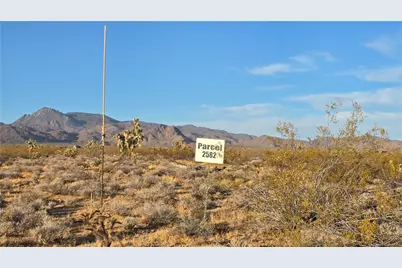 122-37-077 S John Wayne Road, Yucca, AZ 86438 - Photo 1
