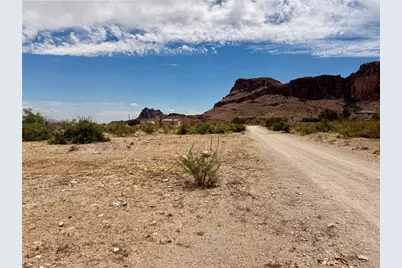 1822 S Granville Road, Golden Valley, AZ 86413 - Photo 2