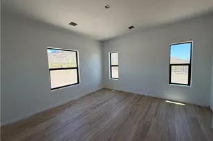 460 S Kelvin Rd, Golden Valley, AZ 86413 - Photo 12