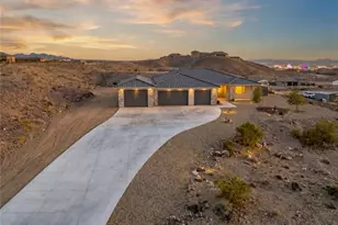 2950 Chaco Canyon Dr, Bullhead City, AZ 86429 - Photo 2