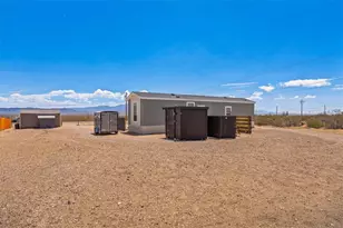 2177 S Estrella Rd, Golden Valley, AZ 86413 - Photo 30