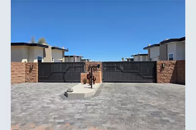 370 Riverfront Dr #2, Bullhead City, AZ 86442 - Photo 2
