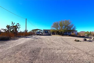 17773 N Lakeside Drive, Dolan Springs, AZ 86441 - Photo 2
