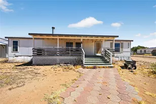 5576 Crystal Dr, Golden Valley, AZ 86413 - Photo 4