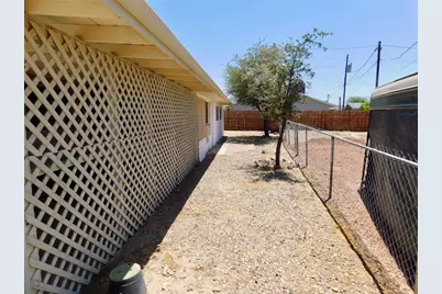 1478 E Paseo Redondo, Fort Mohave, AZ 86426 - Photo 8