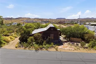 125 E Park St, Kingman, AZ 86401 - Photo 2