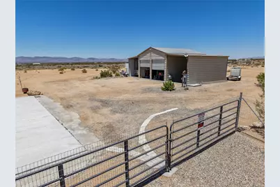 3869 N Alpine Road, Golden Valley, AZ 86413 - Photo 2