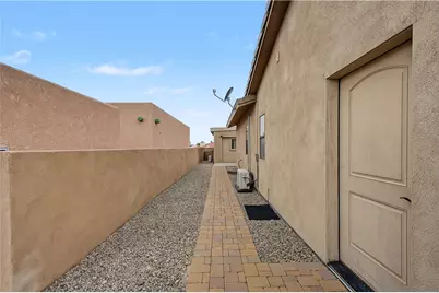 1831 Combat Drive, Lake Havasu City, AZ 86403 - Photo 28