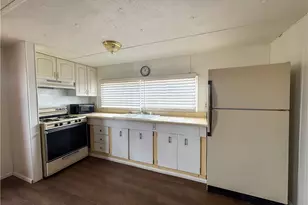 987 Harbor Dr, Bullhead City, AZ 86442 - Photo 8