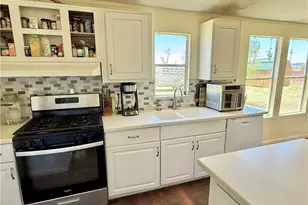 5146 W Burro Dr, Golden Valley, AZ 86413 - Photo 14