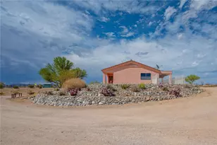 16876 S Lawton Rd, Yucca, AZ 86438 - Photo 30