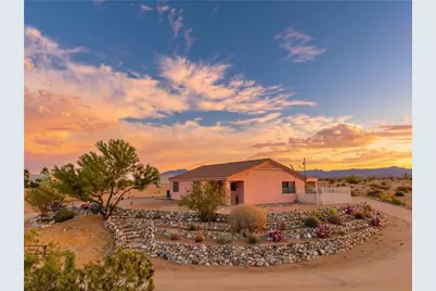 16876 S Lawton Road, Yucca, AZ 86438 - Photo 1