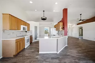 7771 E Concho Dr, Kingman, AZ 86401 - Photo 8