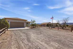 2859 W Malibu Rd, Golden Valley, AZ 86413 - Photo 1