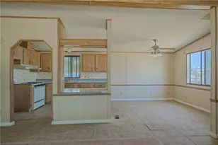 1762 River Gardens Dr, Bullhead City, AZ 86442 - Photo 10