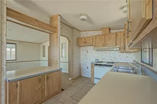 1762 River Gardens Dr, Bullhead City, AZ 86442 - Photo 8